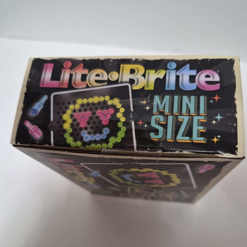 Lite Brite Mini Size Magic Screen Retro Toy Hasbro Basic Fun 92 Pieces NEW - Picture 8 of 9